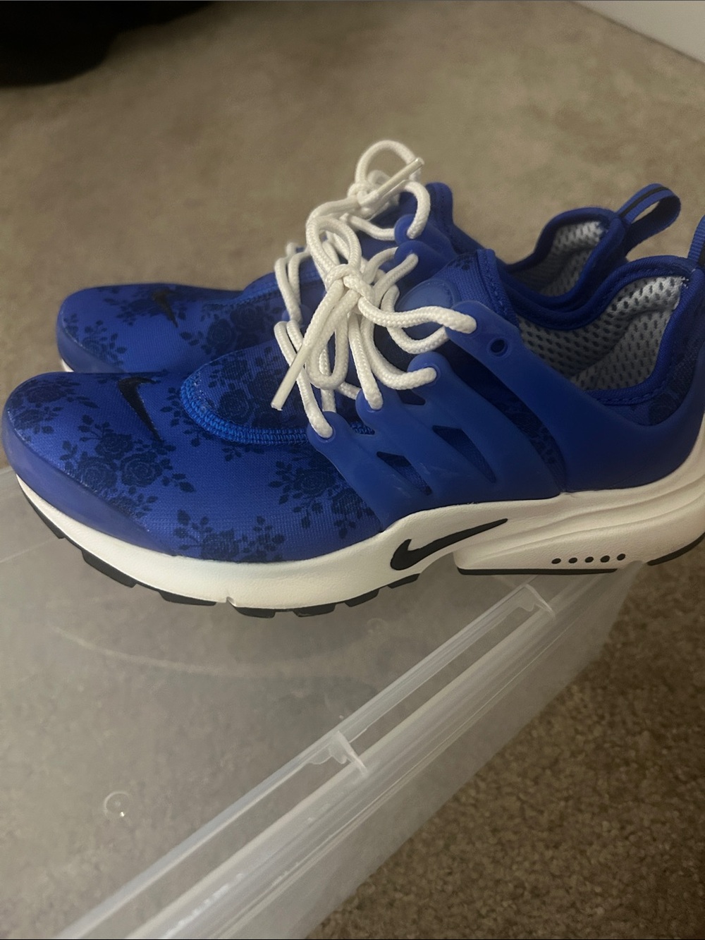 Nike Kids Blue Floral Sneakers with White Laces - Picture 2 of 4
